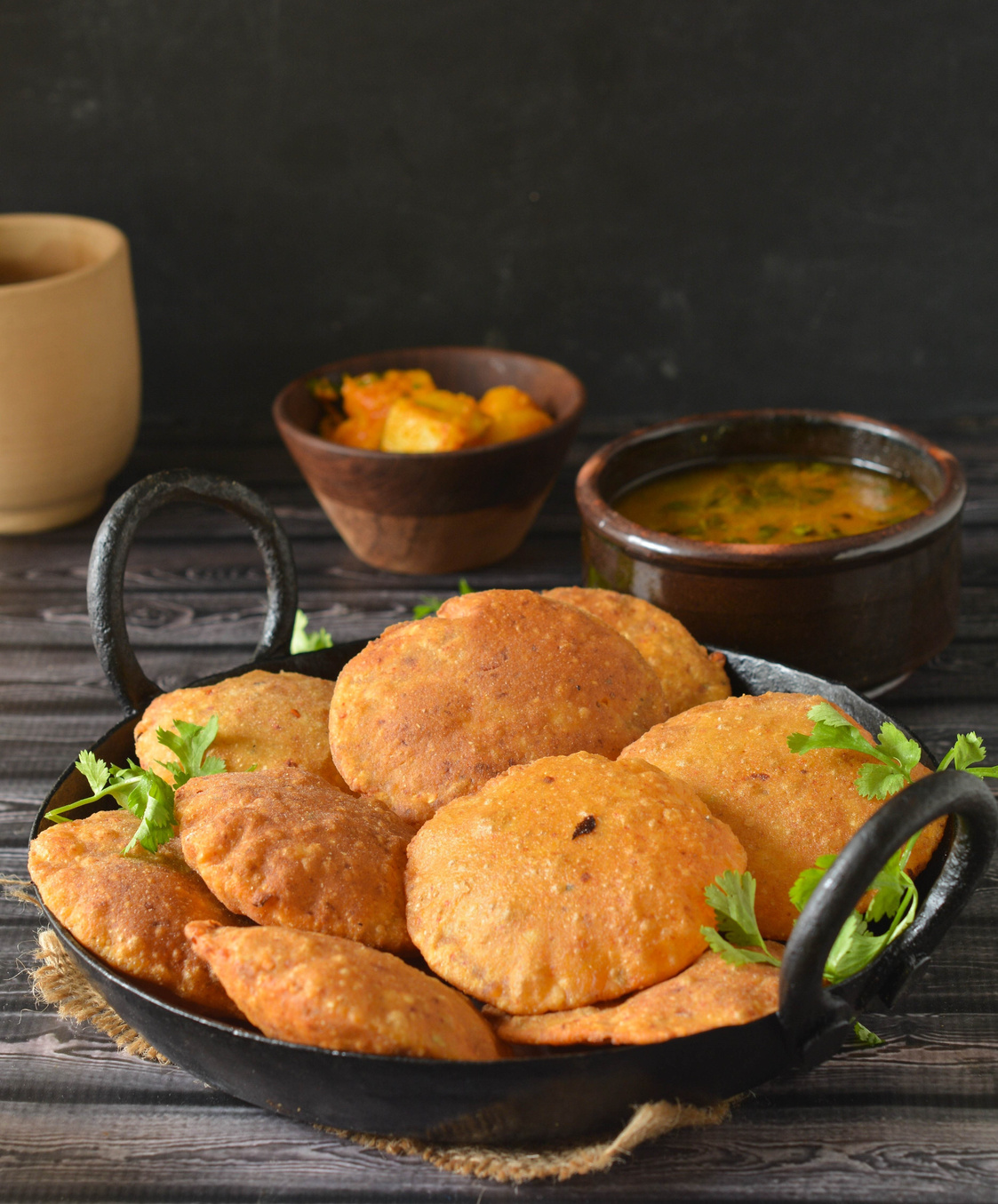 Bedmi Poori, Daal Kachori